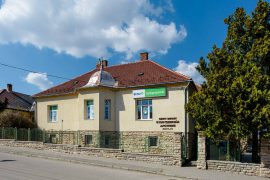 Világszínvonalú technológia a zirci Szent Bernát Gyógyszertárban