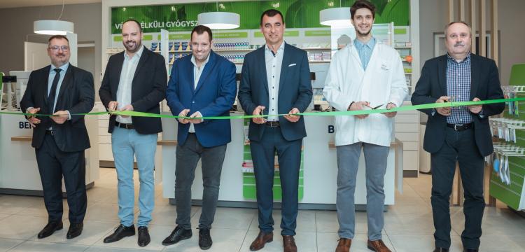 Megújult a jászkiséri Remény BENU Gyógyszertár